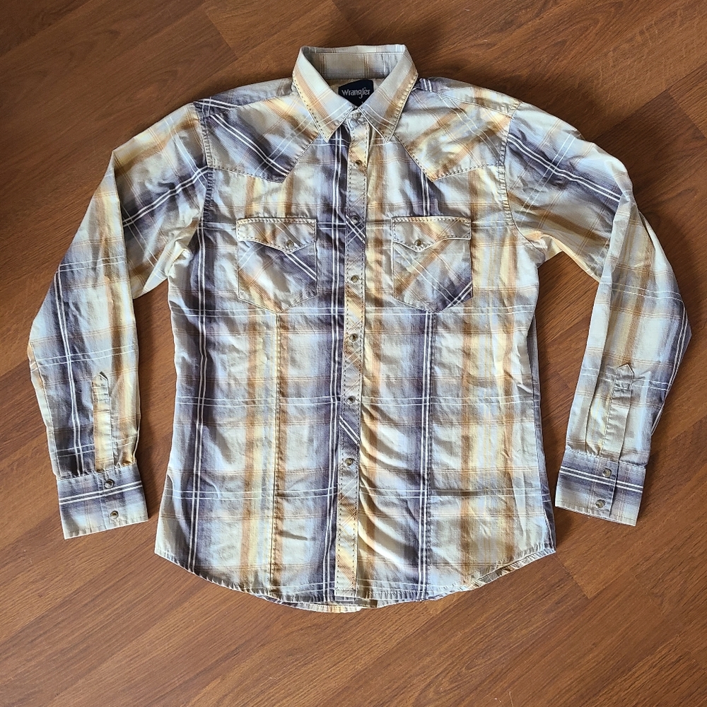 Wrangler pearl snap